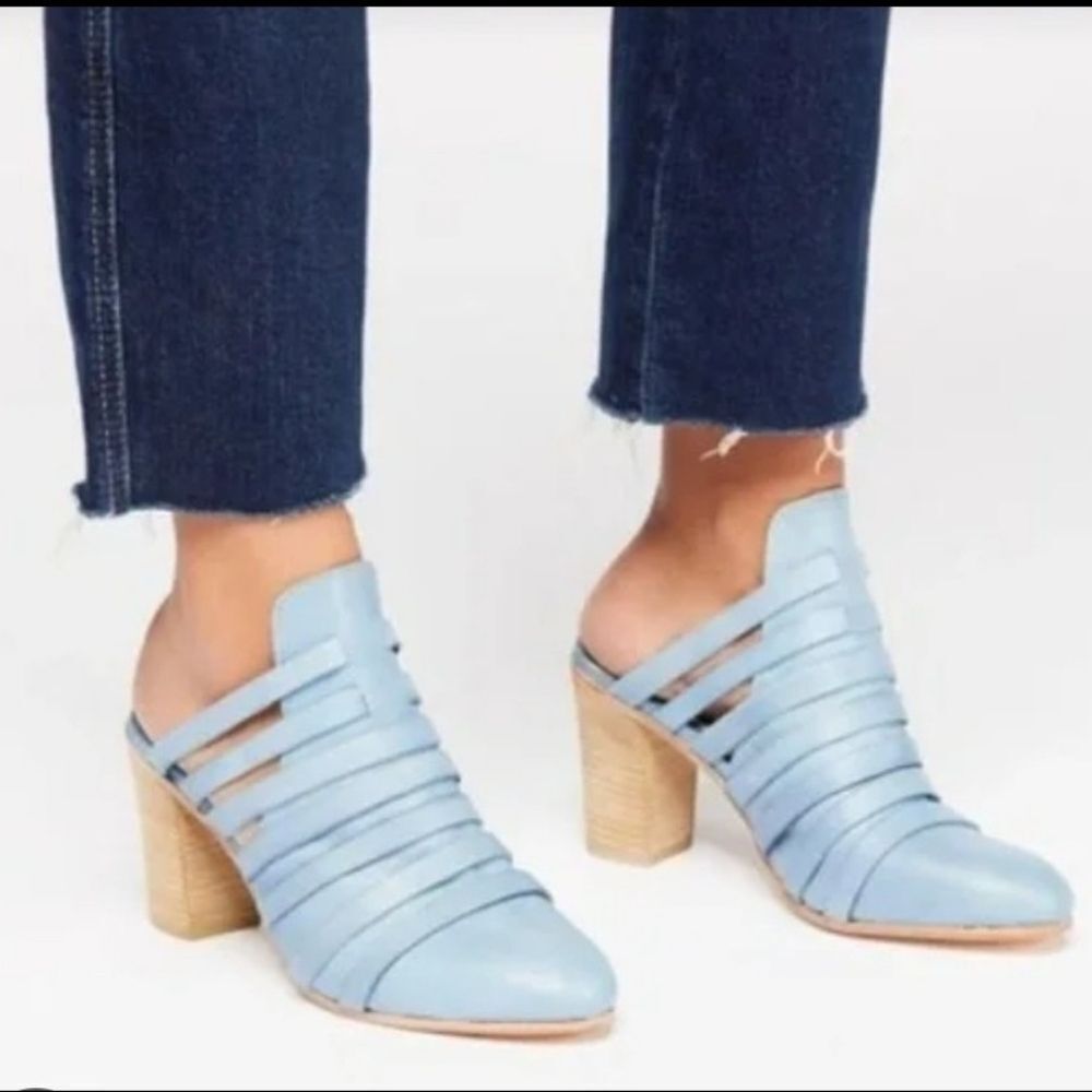 Free People Coastal Cowgirl Festival Coquette Girl Bohemian Preppy Mules 37 6.5